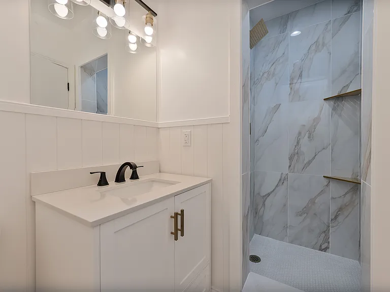 3610 Clemwood Dr — Photo 10