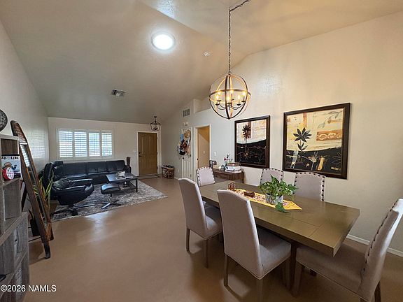 3rd image of 1754 N Hayden Dr