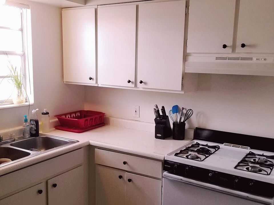 1st image of 892 E Colony N #10