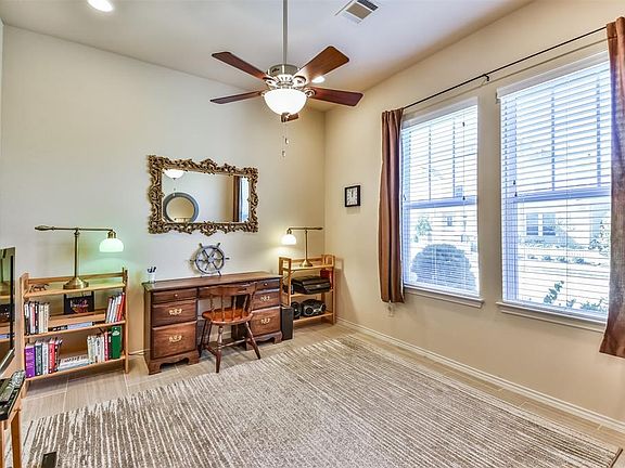 4th image of 16934 Canosa Dr