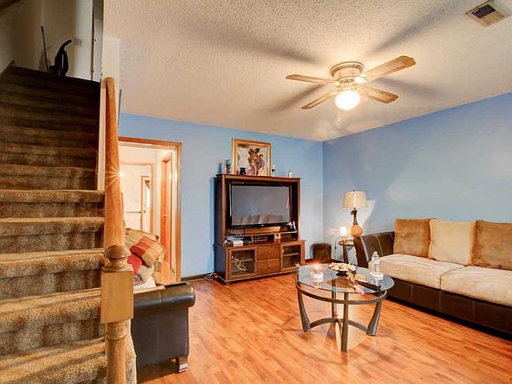 3rd image of 109 Cunningham Pl