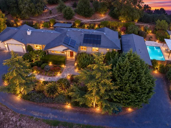 7135 Baker Lane, Sebastopol, CA 95472