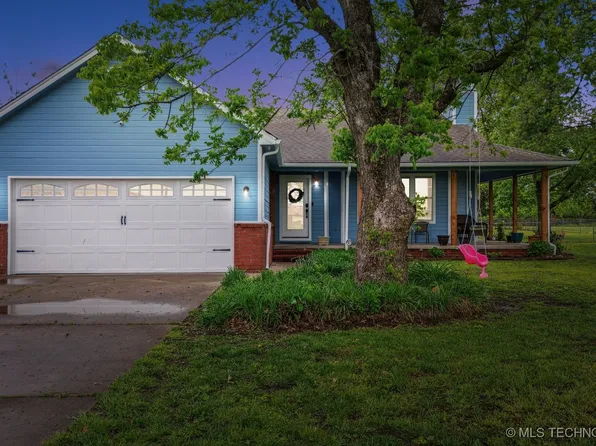 2799 Oakwood Dr, Pryor, OK 74361