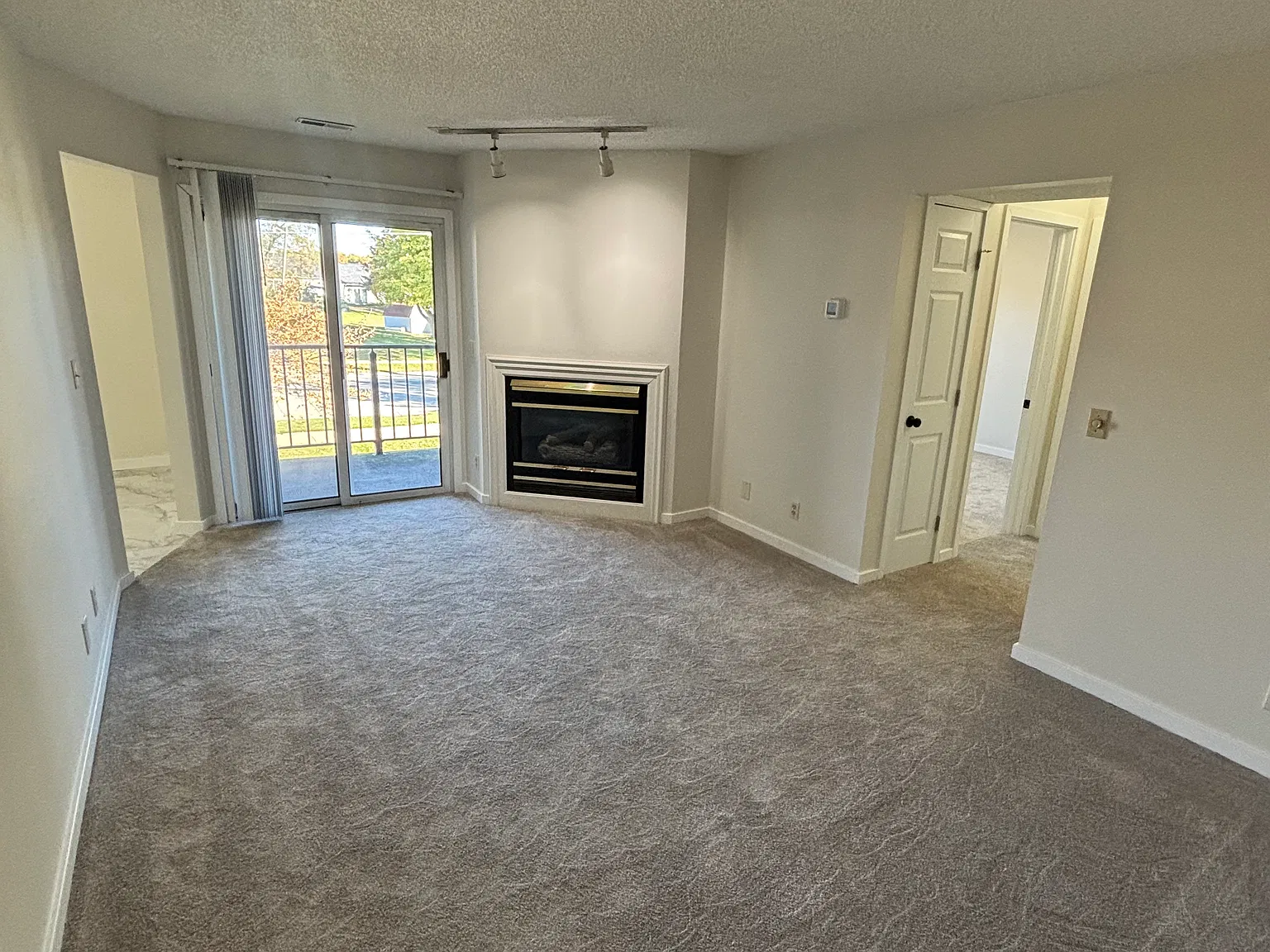 2360 Wapakoneta Ave — Photo 3