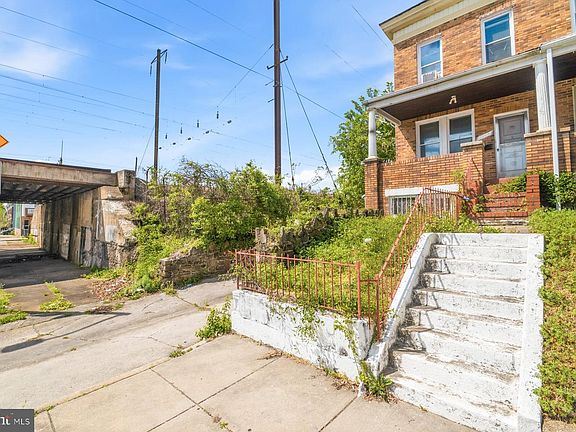 2nd image of 1016 N Luzerne Ave