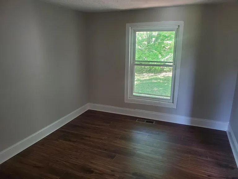 6305 Carney Rd — Photo 8