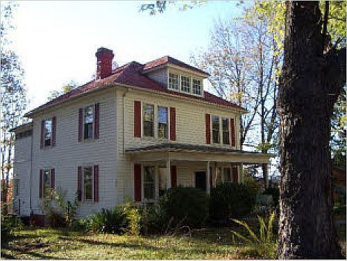 2nd image of 318 Dunbar Ave
