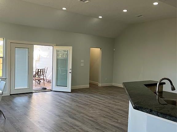 4th image of 13850 Birch Hollow Ln