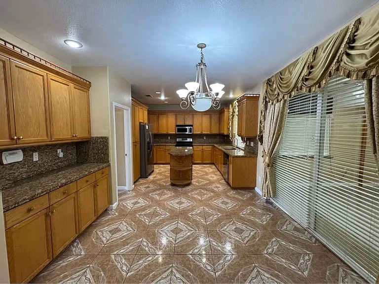 2323 Tegea Ln — Photo 5