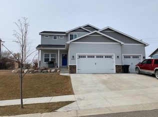 6723 University Ave N, Williston, ND 58801