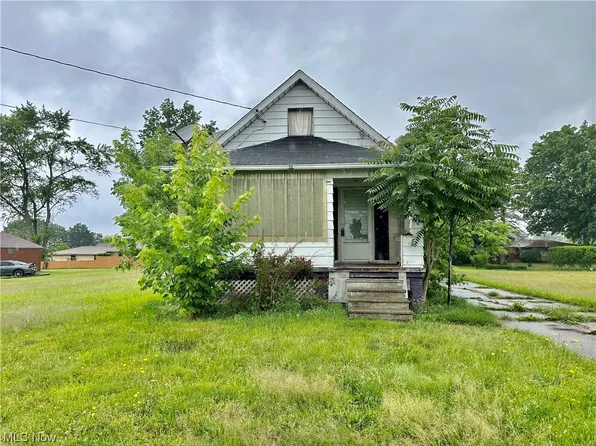 710 Tenney Ave, Campbell, OH 44405