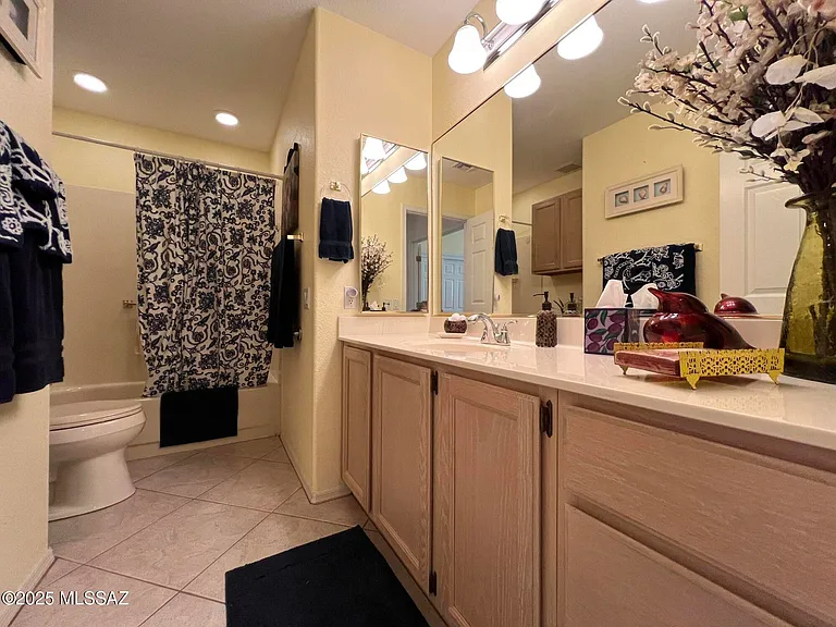 1851 E Lone Rider Way — Photo 43