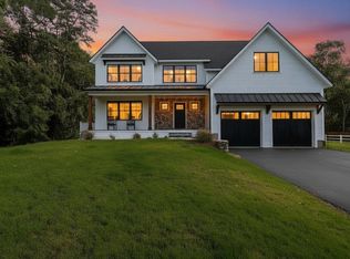 158 Lake St, Wilmington, MA 01887