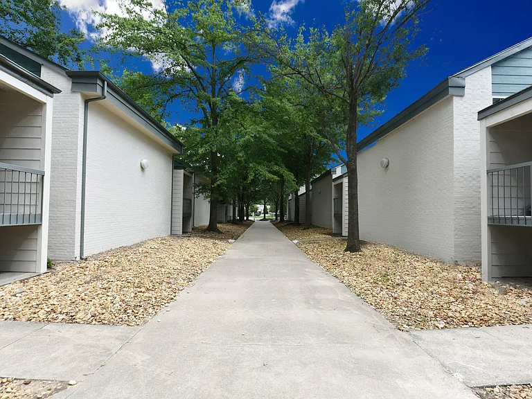 Breezeway View