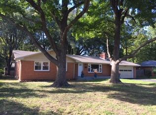 1935 S Link Ave, Springfield, MO 65804