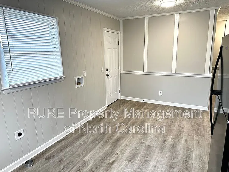 1414 White St — Photo 7