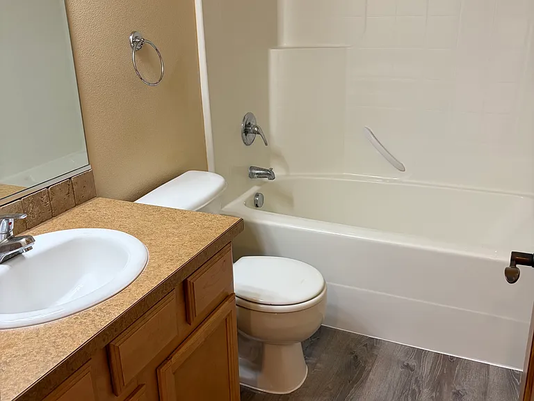 2nd bathroom