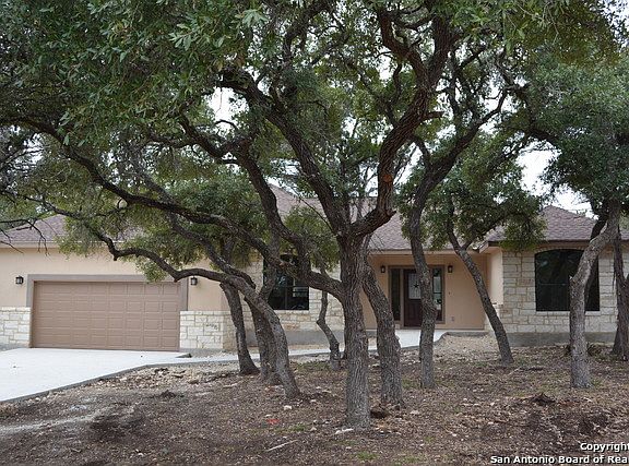 2nd image of 1744 Desiree Drive