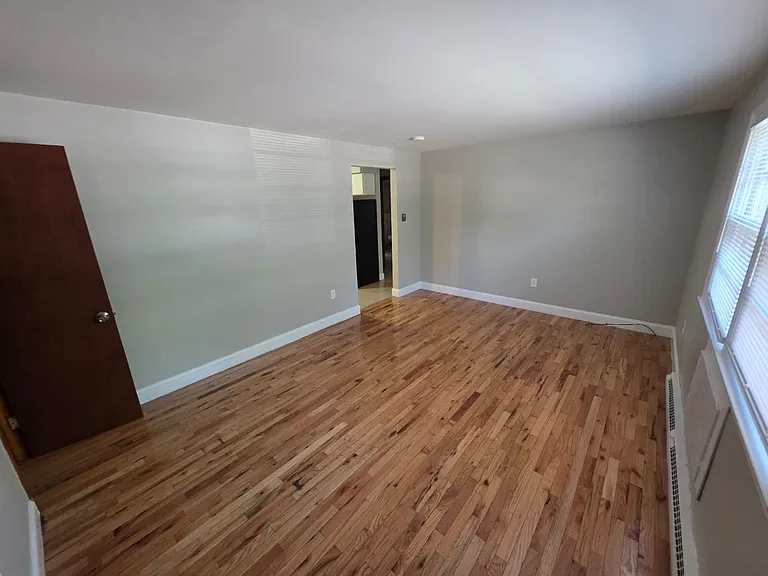 148 Bradford Ave #7B — Photo 6