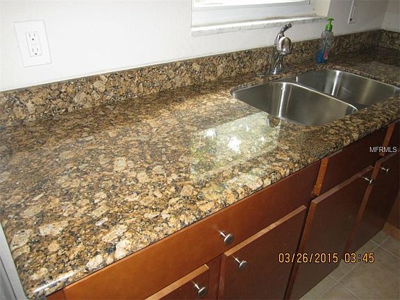5th image of 2706 W Lorraine Ave