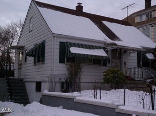 9 Novak St, Norwalk, CT 06854