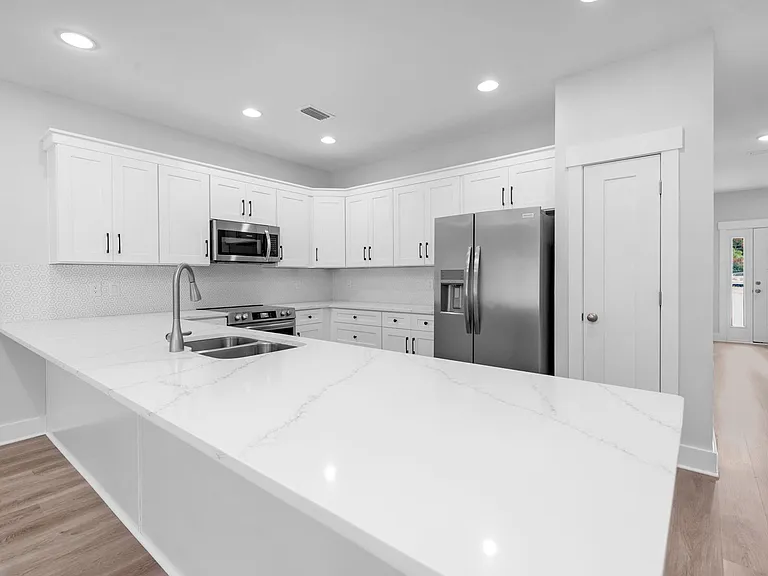 30 Harbeson Ave NE — Photo 12