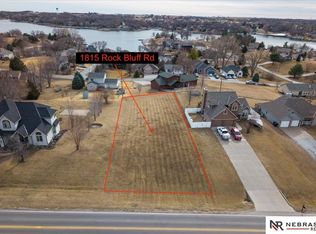 1815 Rock Bluff Rd, Plattsmouth, NE 68048