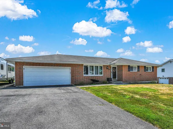 14 Riverview Dr, Middletown, PA 17057