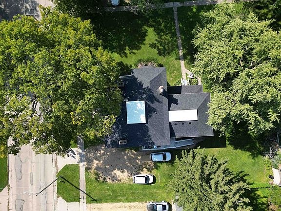 5th image of 400 N 4th St