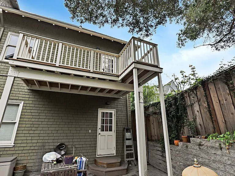 555 El Dorado Ave — Photo 27