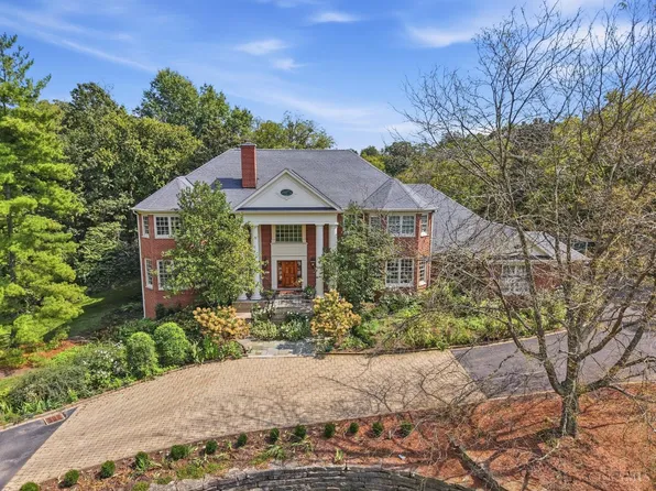 5500 Drake Rd, Cincinnati, OH 45243