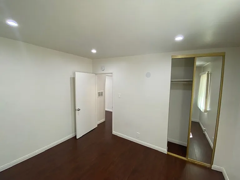 2009 Vanderbilt Ln — Photo 11