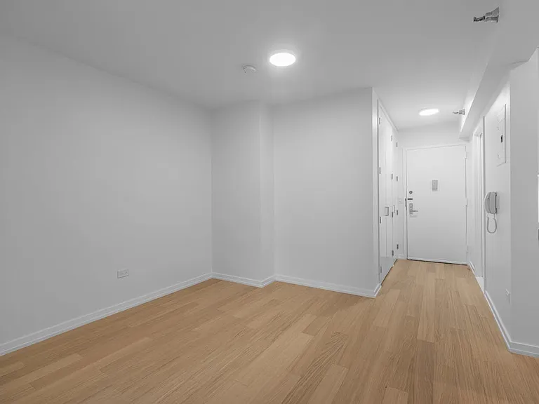 75 W End Ave #C8G — Photo 6