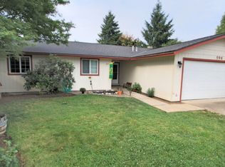 596 Scarlett Cir, Medford, OR