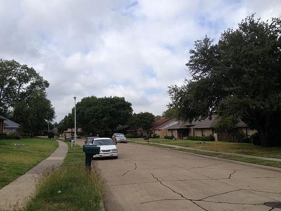 3rd image of 318 Willowcrest Dr