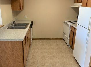 523-527 Lilac Ln #15, Postville, IA 52162