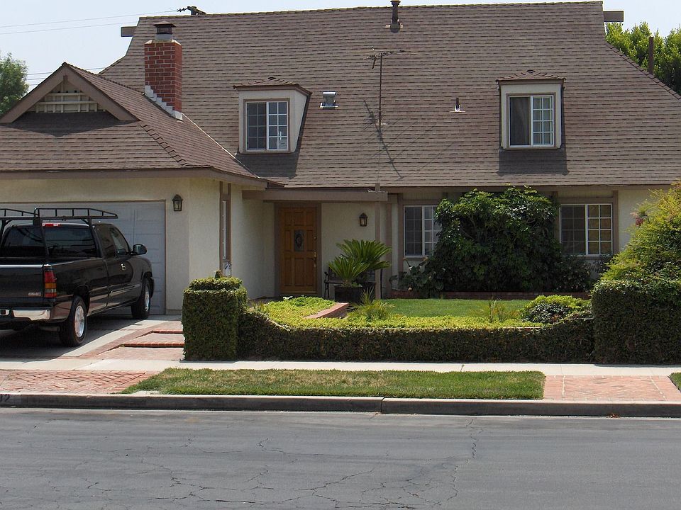 1st image of 2902 E Asbury Pl
