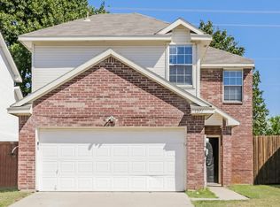 1371 Mimosa Ln, Lewisville, TX 75077