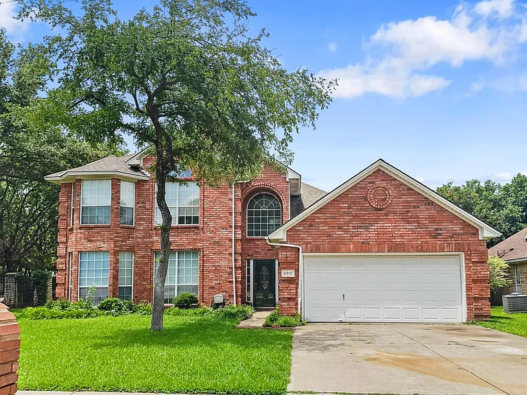6312 Bittersweet Dr — Photo 3