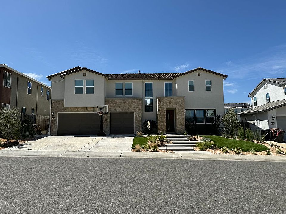 1st image of 2975 Anastasia Way
