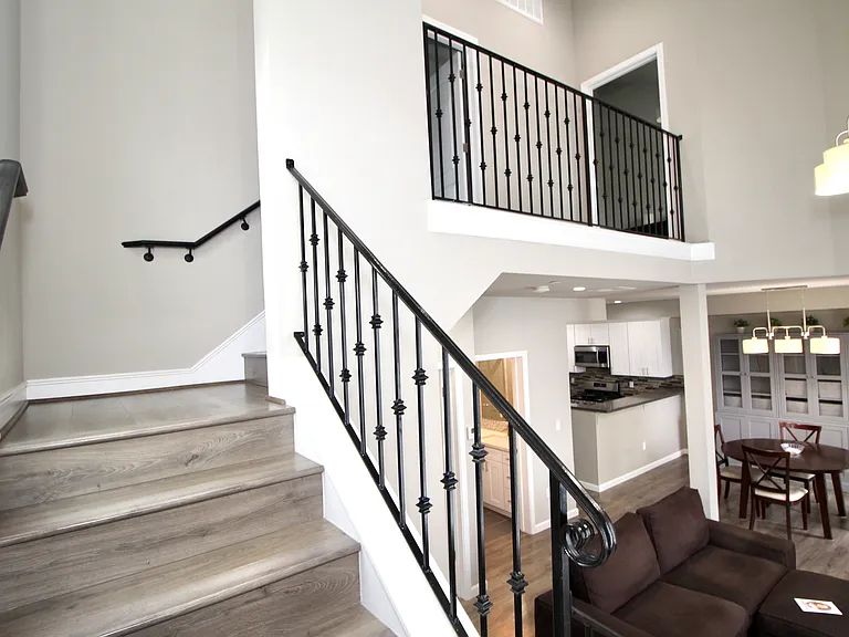 819 Estancia Ct — Photo 23