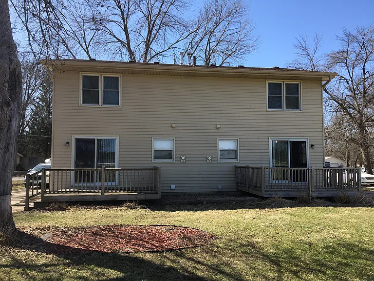 5969 NE 11th Ct — Photo 3