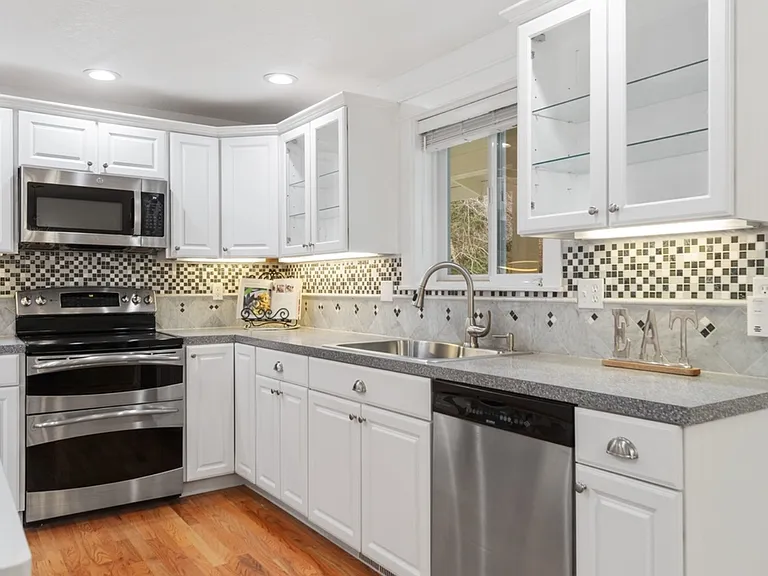 34685 Bridge View Dr NE — Photo 6