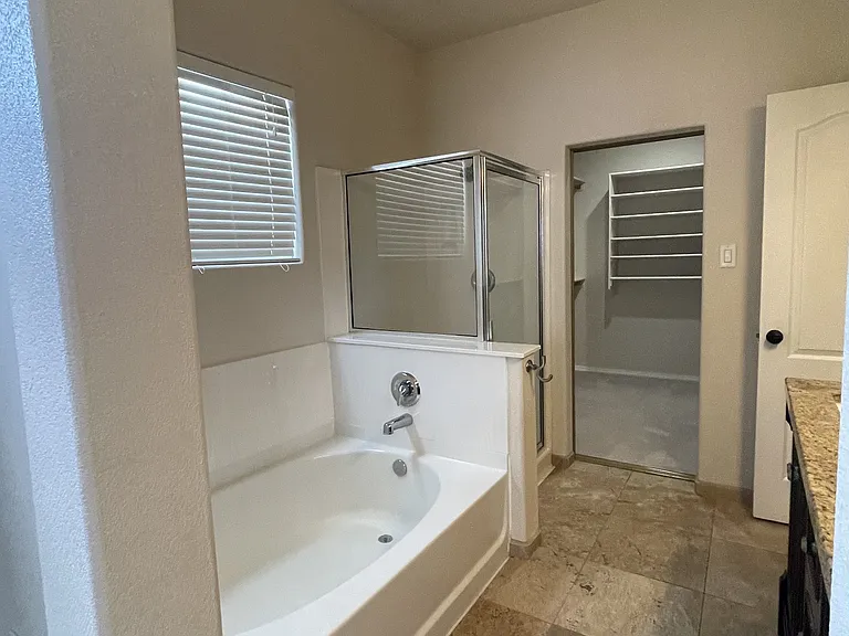 2401 Falesco Rd SE — Photo 14