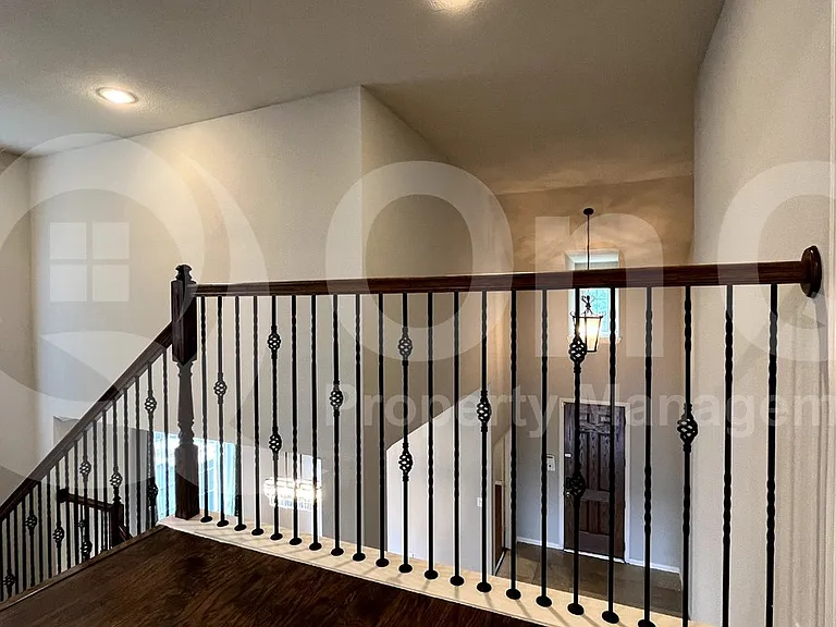 6798 Lee Meadow Dr — Photo 10