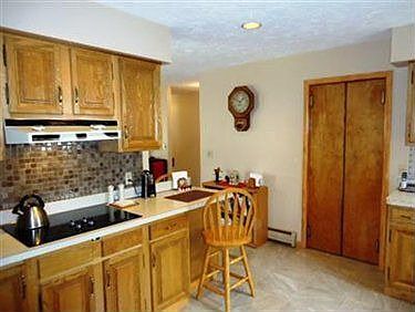 5th image of 5919 White Oak Dr