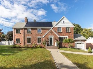 43 Foxcroft Rd, Winchester, MA 01890