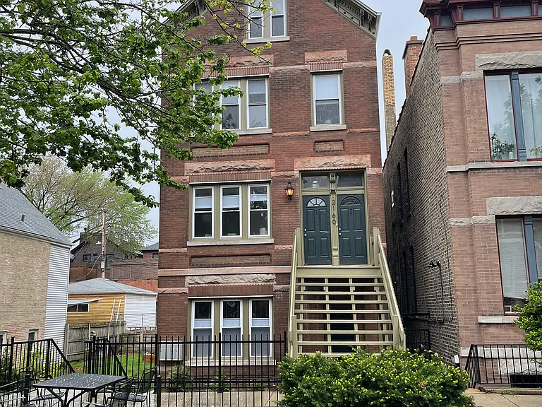 2160 N Bell Ave #G — Photo 27