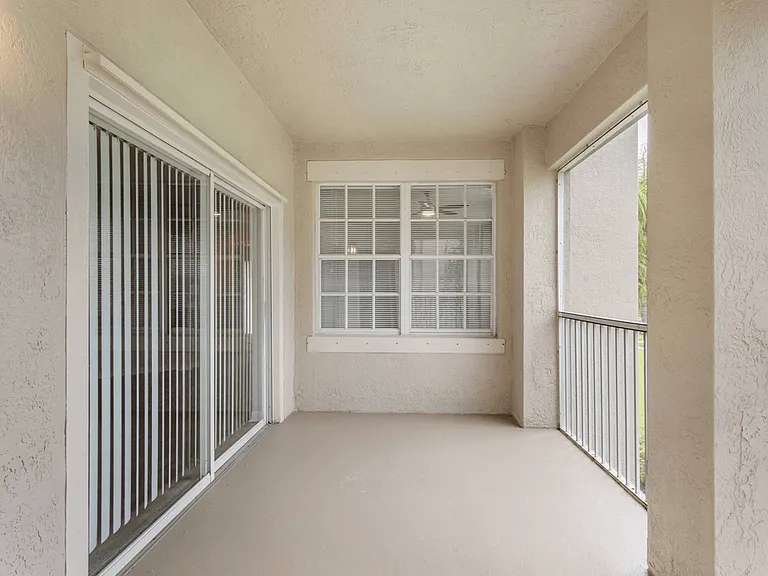 The Estates at Wellington Green Apartments — Photo 48