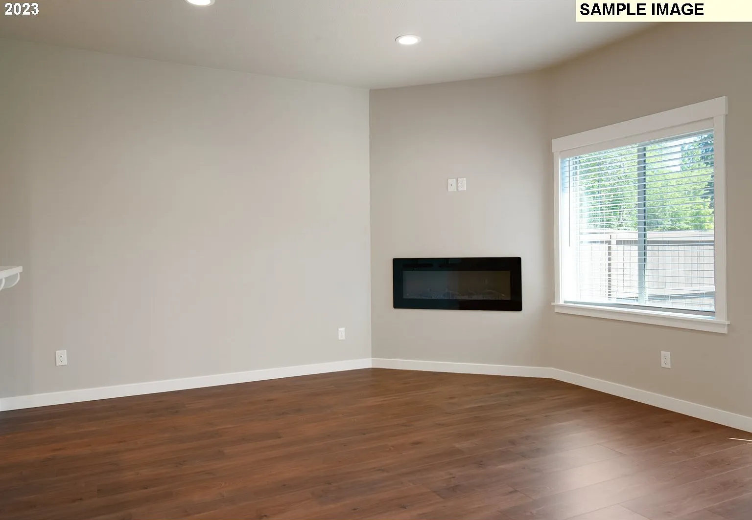 3 bed, 2.5 bath, 1520 sqft, $2,800 — Photo 3